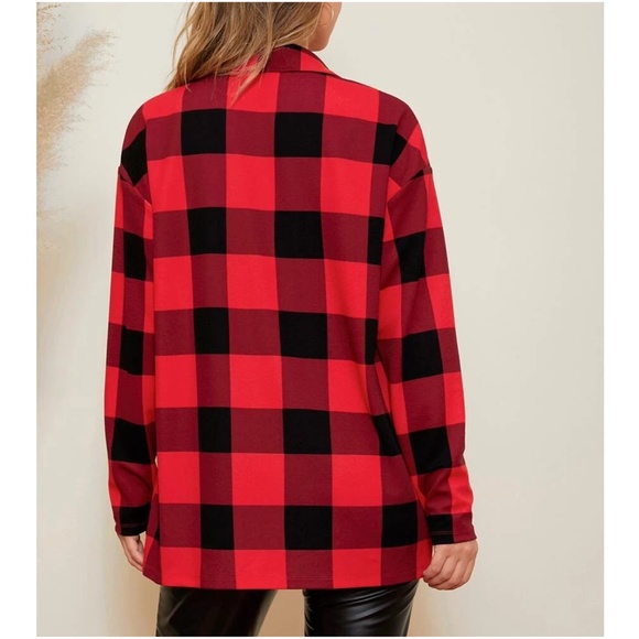 Cozy Button up Plaid Oversized Top - Picture 4 of 5